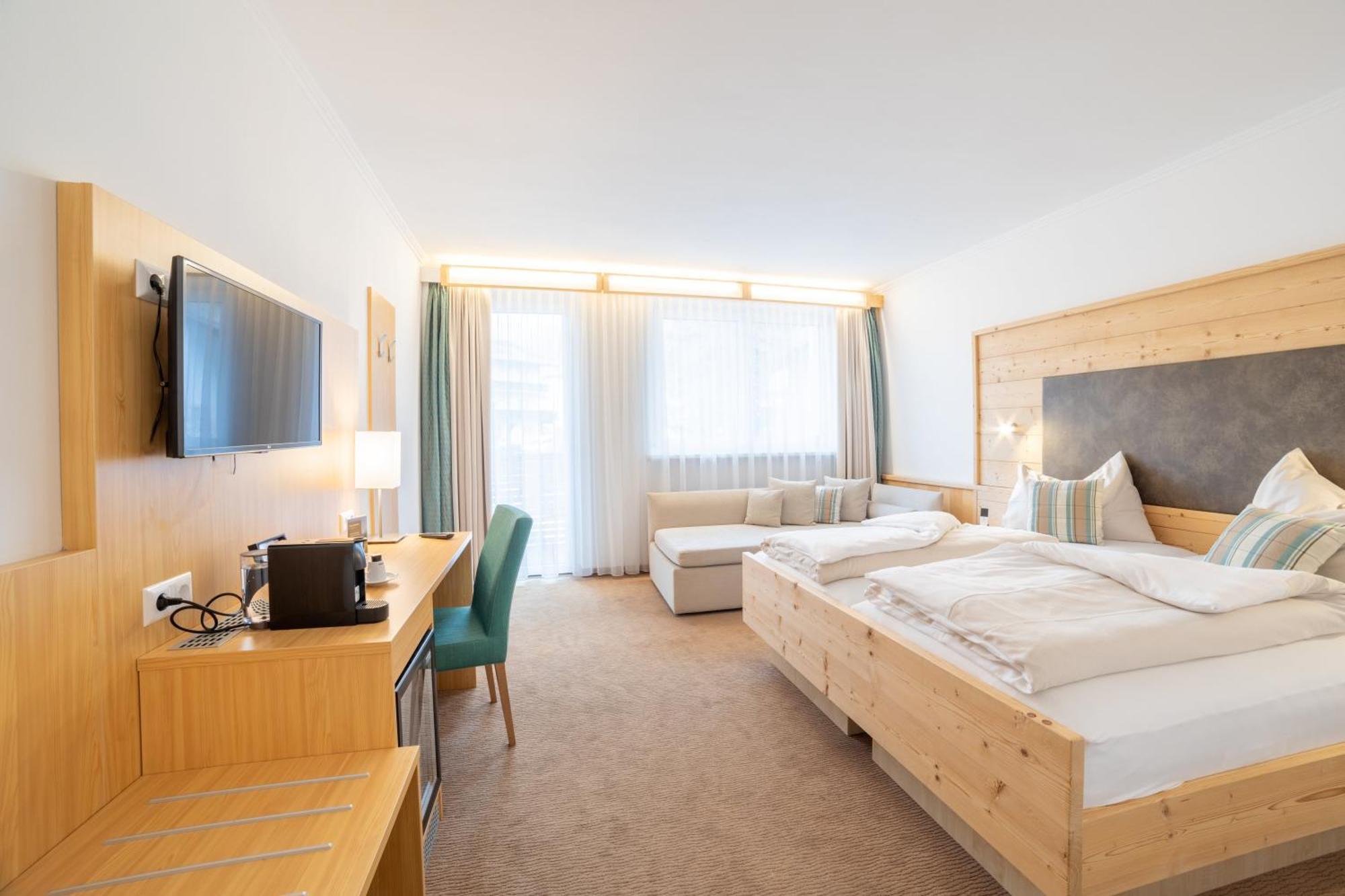 Hotel Bergkristall Mallnitz Bagian luar foto