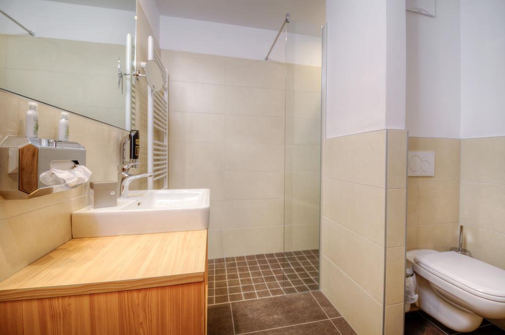 Hotel Bergkristall Mallnitz Bagian luar foto