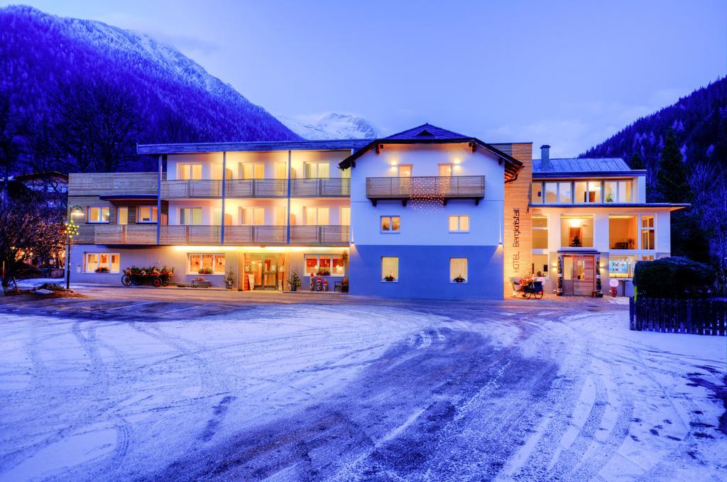 Hotel Bergkristall Mallnitz Bagian luar foto