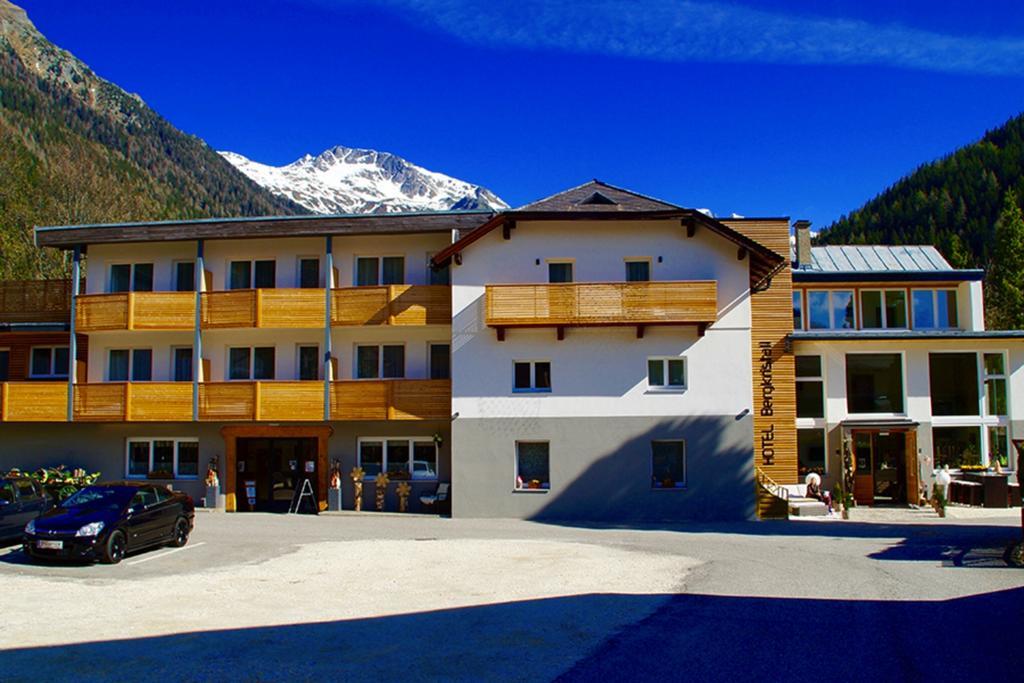 Hotel Bergkristall Mallnitz Bagian luar foto